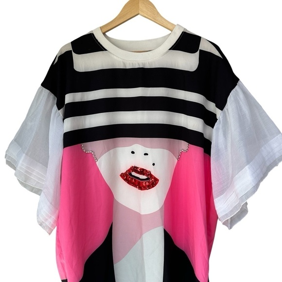 Bold Flutter Sleeve Stripe Red Sequin Lips Club Dress, Large - Picture 4 of 12